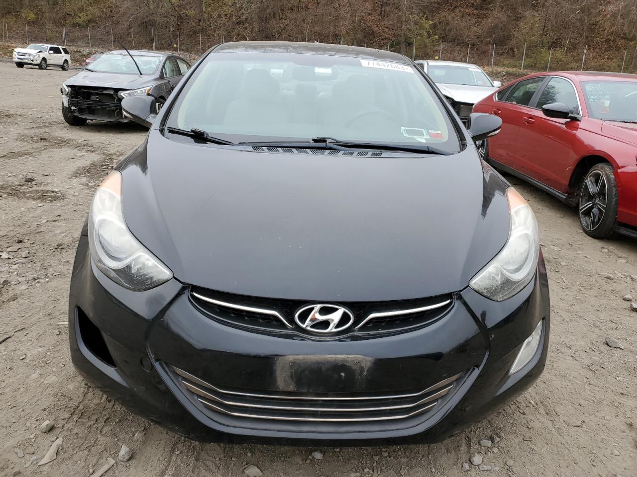 Photo 4 VIN: 5NPDH4AE9DH182964 - HYUNDAI ELANTRA 