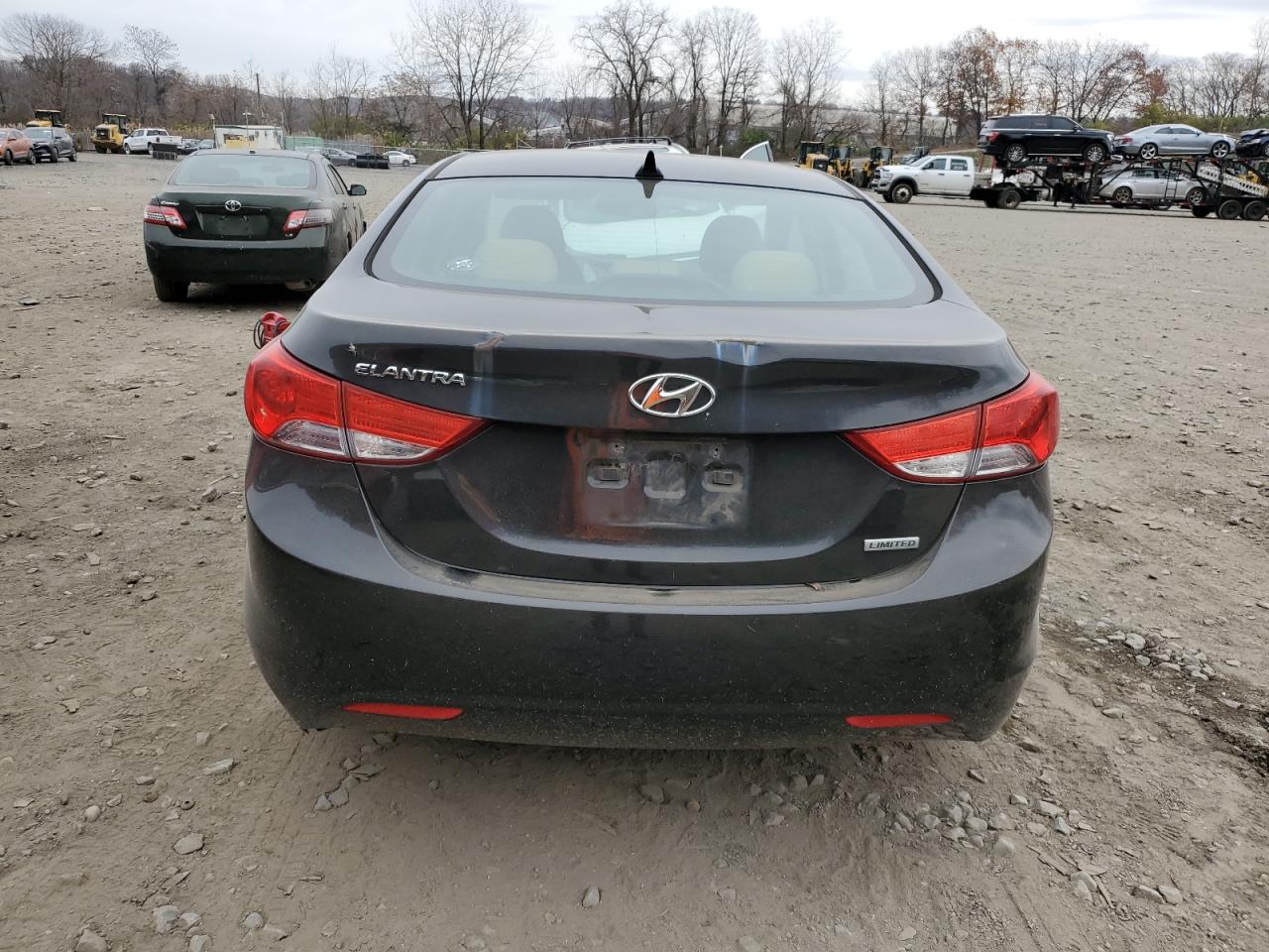 Photo 5 VIN: 5NPDH4AE9DH182964 - HYUNDAI ELANTRA 