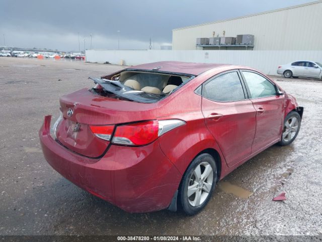 Photo 3 VIN: 5NPDH4AE9DH211427 - HYUNDAI ELANTRA 