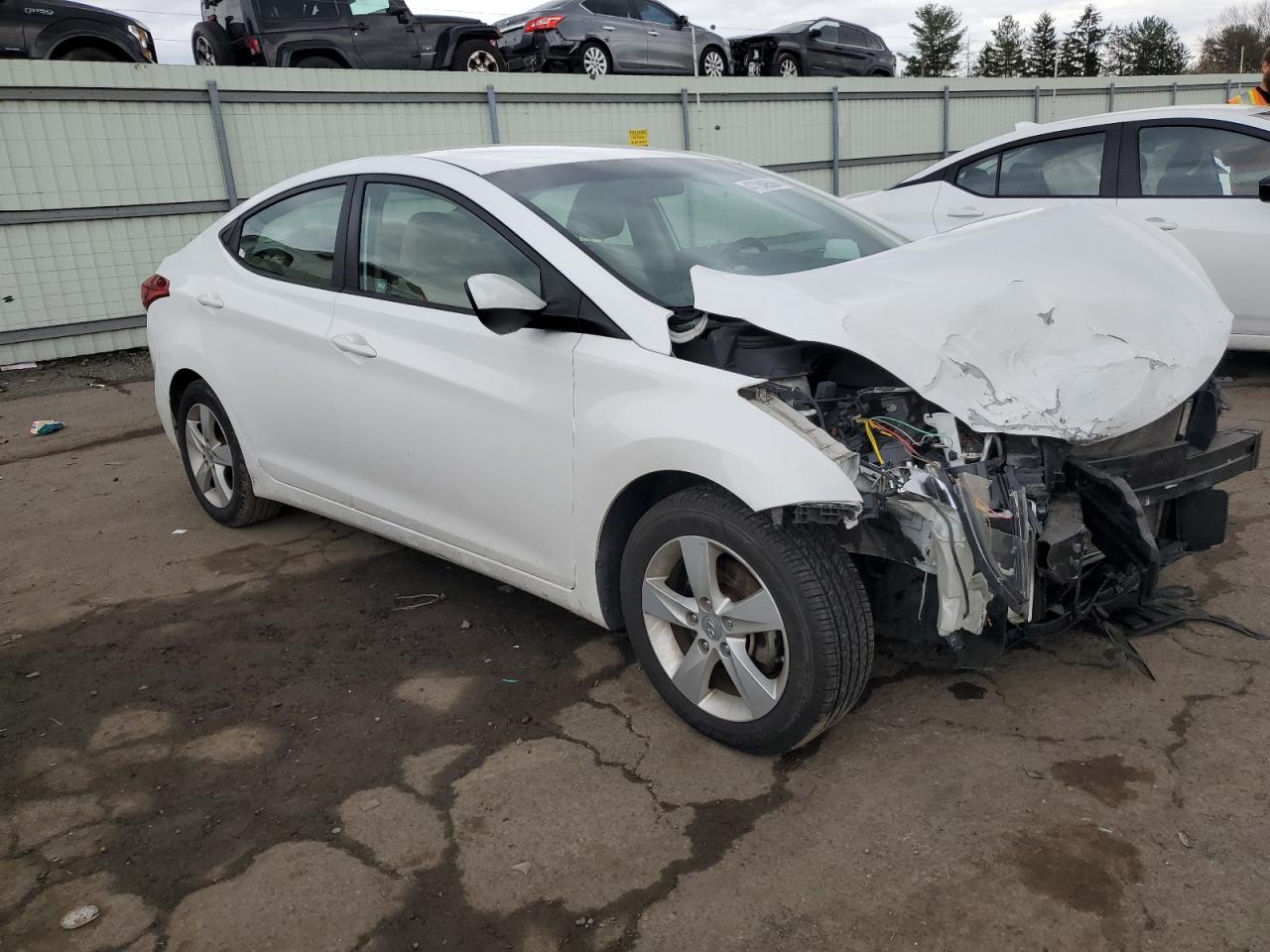 Photo 3 VIN: 5NPDH4AE9DH234612 - HYUNDAI ELANTRA 