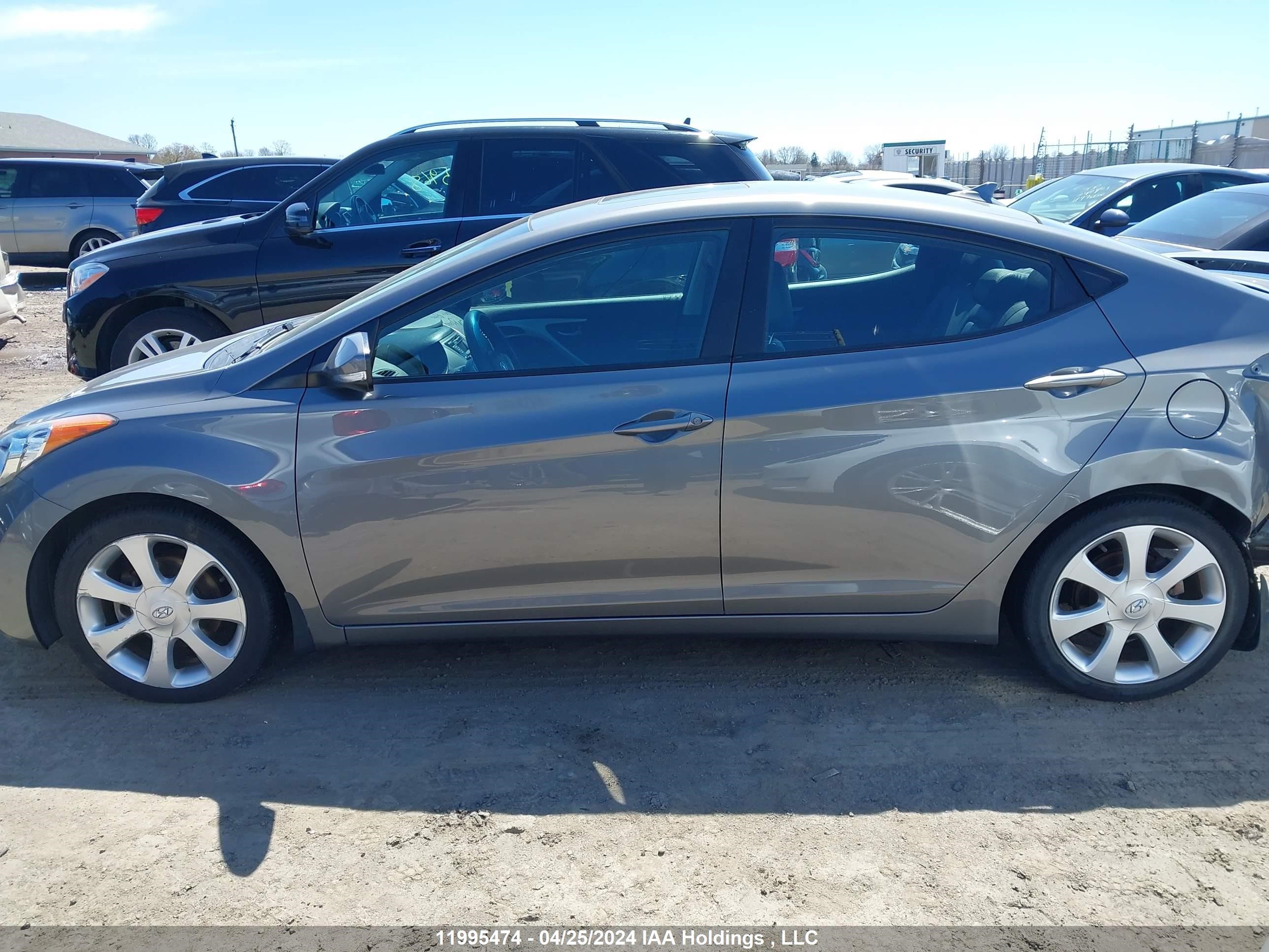 Photo 13 VIN: 5NPDH4AE9DH236246 - HYUNDAI ELANTRA 