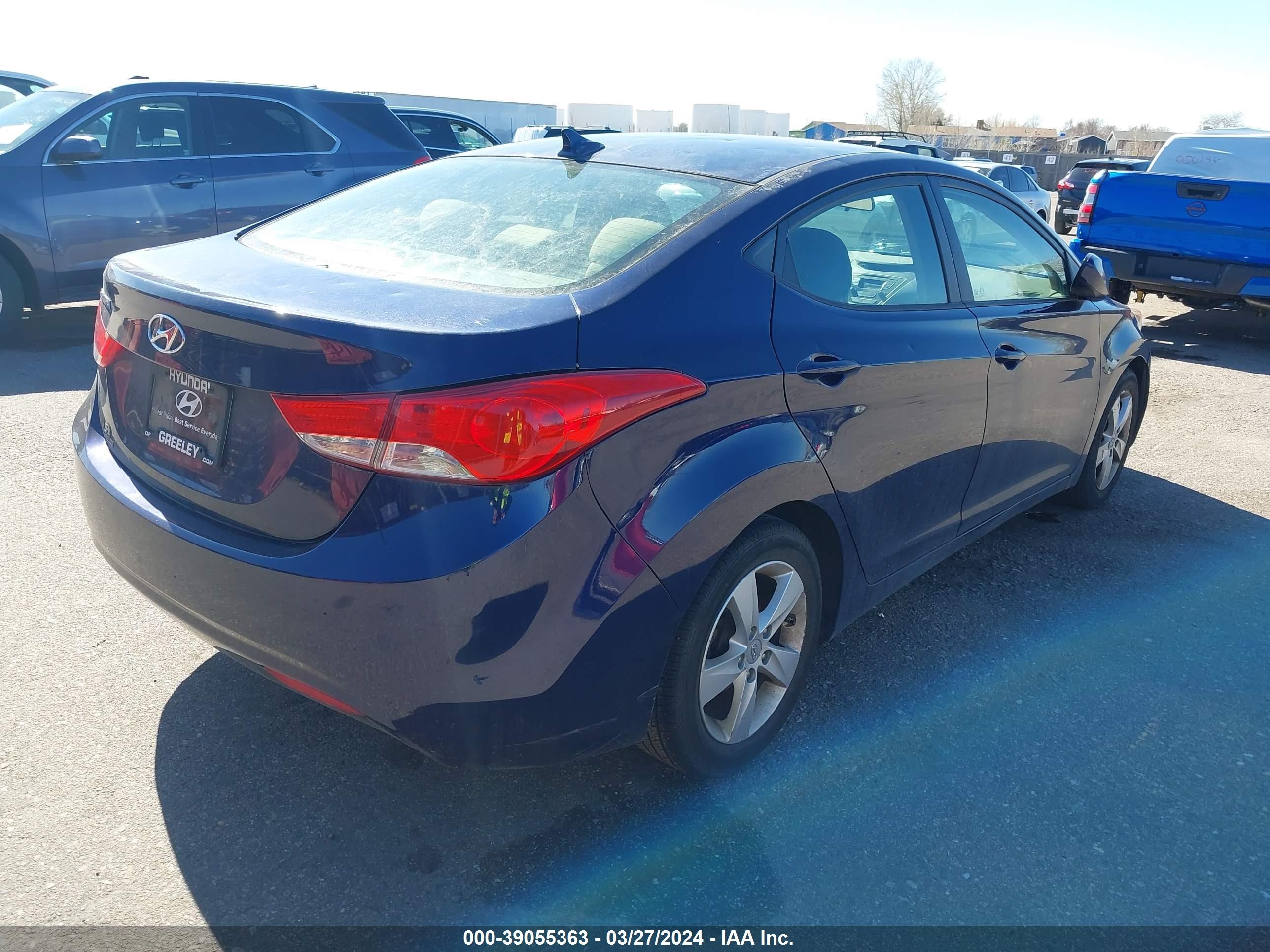 Photo 3 VIN: 5NPDH4AE9DH258389 - HYUNDAI ELANTRA 