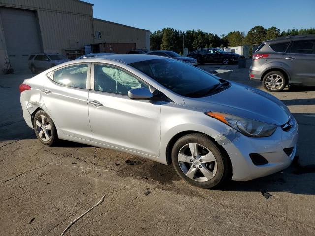 Photo 3 VIN: 5NPDH4AE9DH263141 - HYUNDAI ELANTRA 