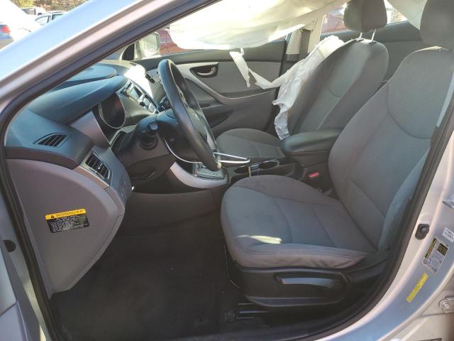 Photo 6 VIN: 5NPDH4AE9DH263141 - HYUNDAI ELANTRA 