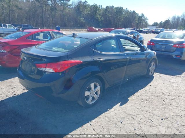 Photo 3 VIN: 5NPDH4AE9DH264368 - HYUNDAI ELANTRA 