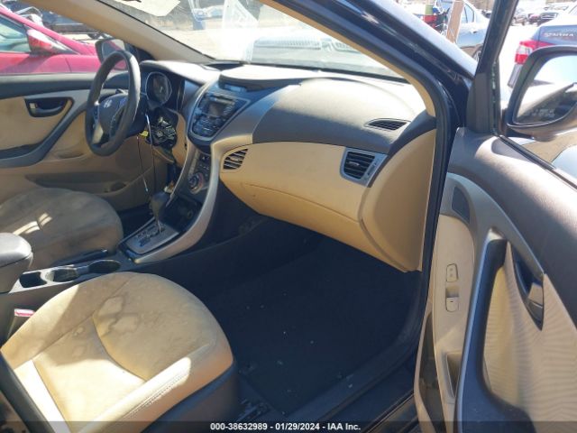 Photo 4 VIN: 5NPDH4AE9DH264368 - HYUNDAI ELANTRA 