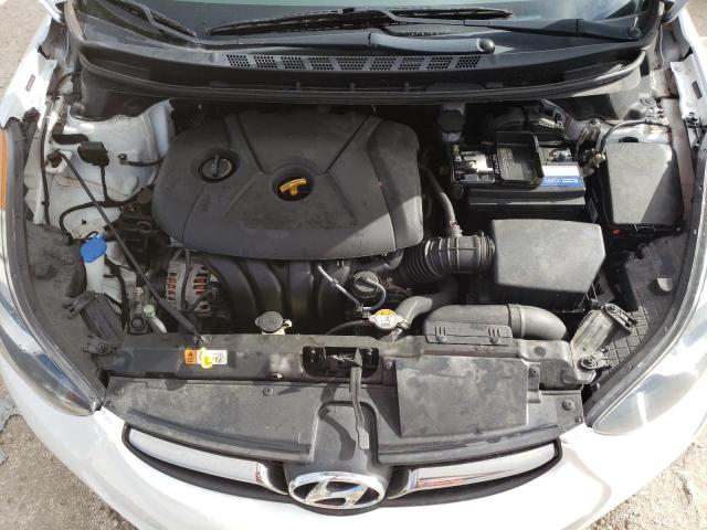 Photo 6 VIN: 5NPDH4AE9DH267982 - HYUNDAI ELANTRA GL 