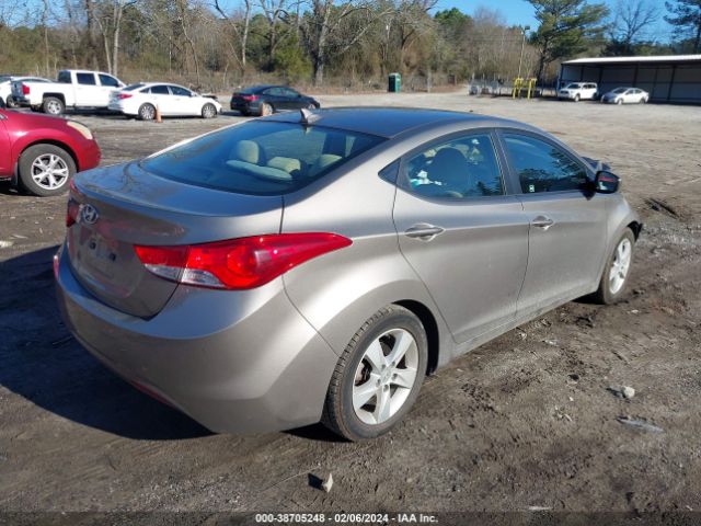 Photo 3 VIN: 5NPDH4AE9DH272311 - HYUNDAI ELANTRA 