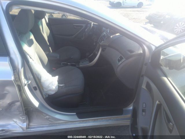 Photo 4 VIN: 5NPDH4AE9DH274558 - HYUNDAI ELANTRA 