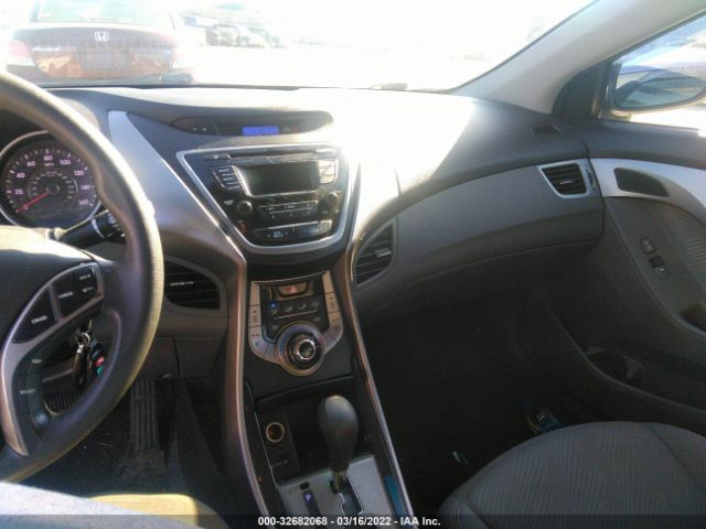 Photo 4 VIN: 5NPDH4AE9DH290873 - HYUNDAI ELANTRA 