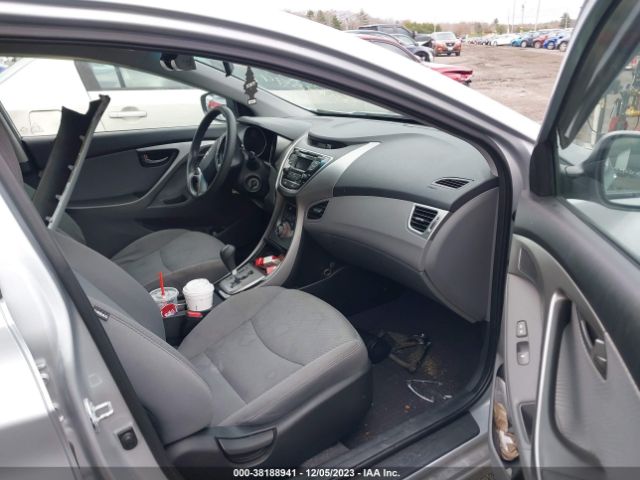 Photo 4 VIN: 5NPDH4AE9DH322849 - HYUNDAI ELANTRA 