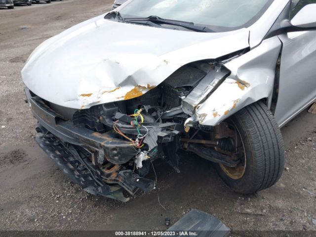 Photo 5 VIN: 5NPDH4AE9DH322849 - HYUNDAI ELANTRA 