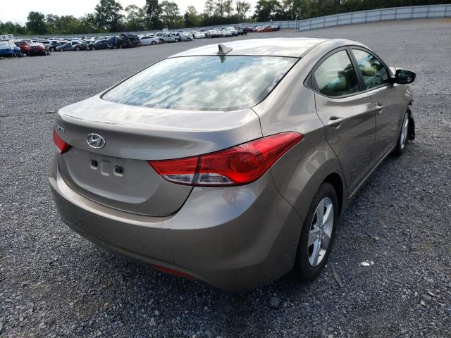 Photo 3 VIN: 5NPDH4AE9DH329963 - HYUNDAI ELANTRA 