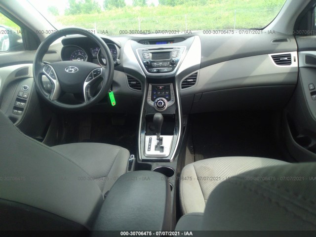 Photo 4 VIN: 5NPDH4AE9DH360047 - HYUNDAI ELANTRA 