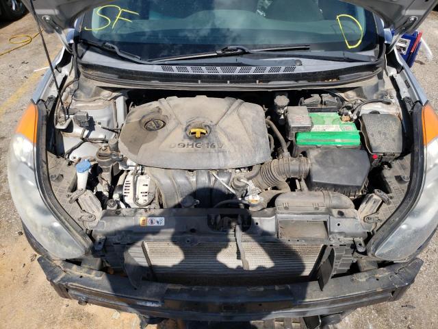 Photo 10 VIN: 5NPDH4AE9DH371159 - HYUNDAI ELANTRA 