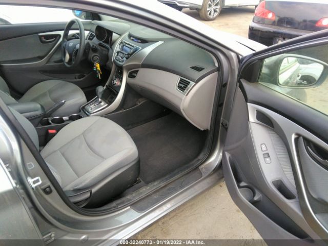 Photo 4 VIN: 5NPDH4AE9DH379942 - HYUNDAI ELANTRA 