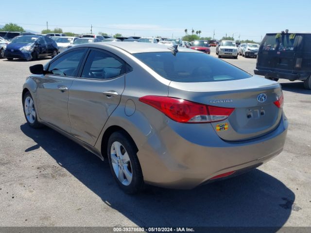 Photo 2 VIN: 5NPDH4AE9DH388527 - HYUNDAI ELANTRA 