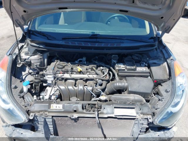 Photo 9 VIN: 5NPDH4AE9DH388527 - HYUNDAI ELANTRA 