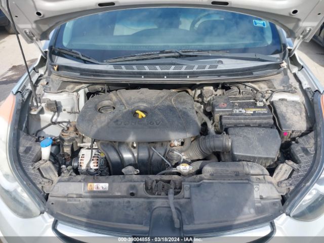 Photo 9 VIN: 5NPDH4AE9DH389015 - HYUNDAI ELANTRA 