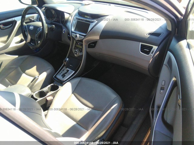 Photo 4 VIN: 5NPDH4AE9DH390231 - HYUNDAI ELANTRA 