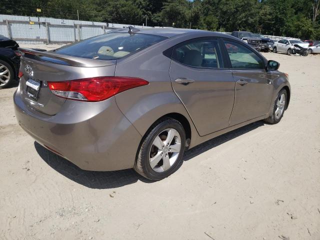 Photo 3 VIN: 5NPDH4AE9DH392769 - HYUNDAI ELANTRA GL 