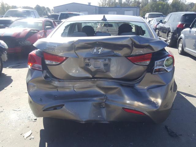 Photo 8 VIN: 5NPDH4AE9DH393257 - HYUNDAI ELANTRA GL 