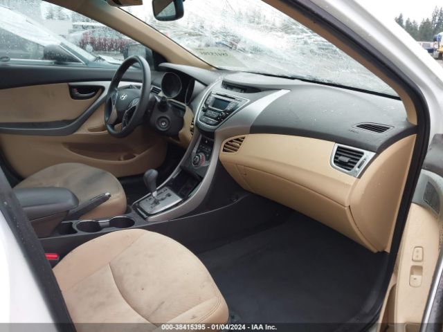 Photo 4 VIN: 5NPDH4AE9DH405908 - HYUNDAI ELANTRA 