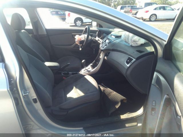 Photo 4 VIN: 5NPDH4AE9DH417167 - HYUNDAI ELANTRA 