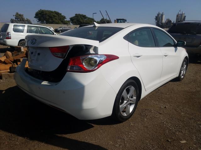 Photo 3 VIN: 5NPDH4AE9DH425978 - HYUNDAI ELANTRA GL 