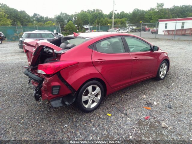 Photo 3 VIN: 5NPDH4AE9DH428427 - HYUNDAI ELANTRA 