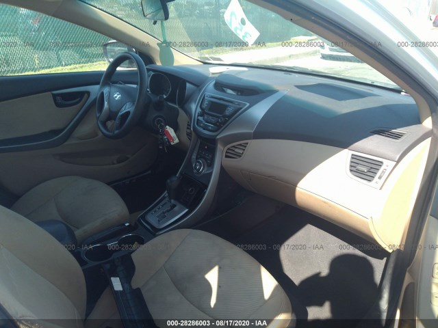 Photo 4 VIN: 5NPDH4AE9DH431568 - HYUNDAI ELANTRA 