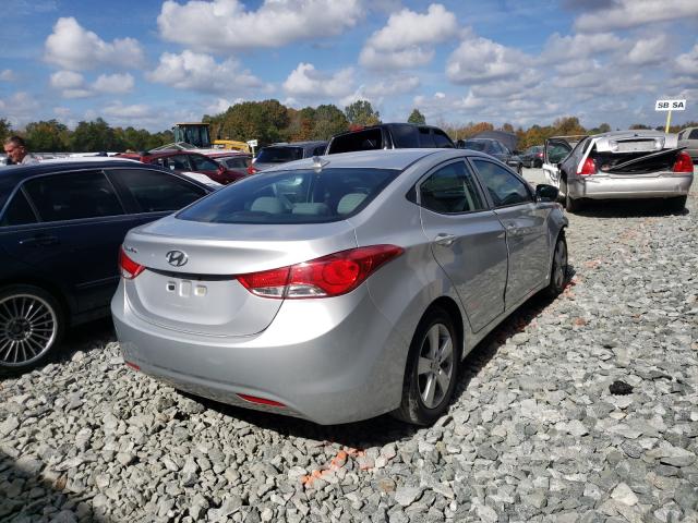 Photo 3 VIN: 5NPDH4AE9DH439489 - HYUNDAI ELANTRA GL 