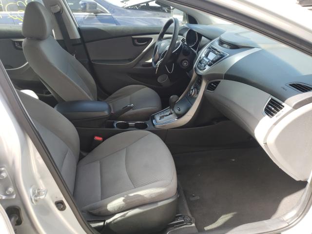 Photo 4 VIN: 5NPDH4AE9DH439489 - HYUNDAI ELANTRA GL 