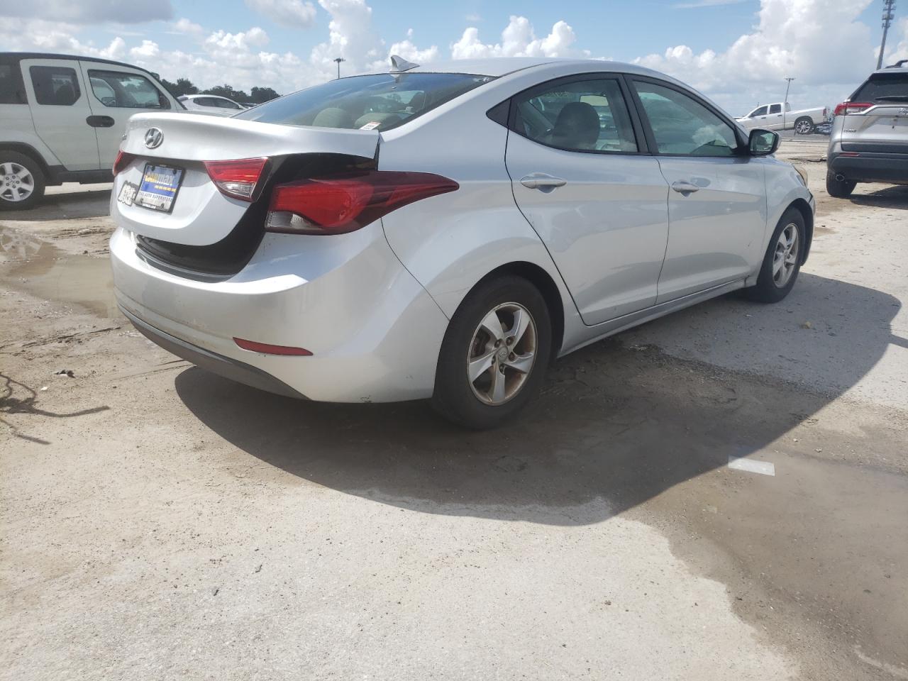 Photo 2 VIN: 5NPDH4AE9EH462711 - HYUNDAI ELANTRA 