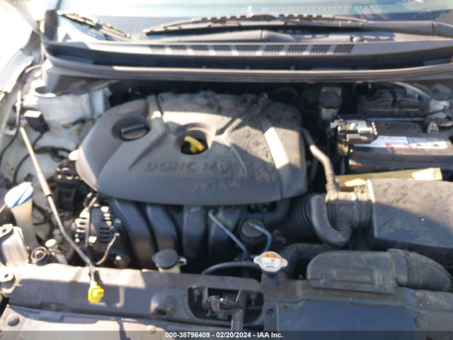 Photo 9 VIN: 5NPDH4AE9EH462840 - HYUNDAI ELANTRA 