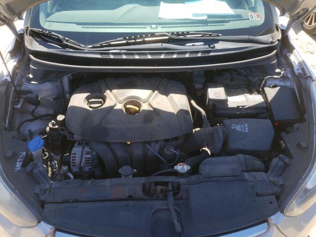 Photo 6 VIN: 5NPDH4AE9EH468363 - HYUNDAI ELANTRA SE 