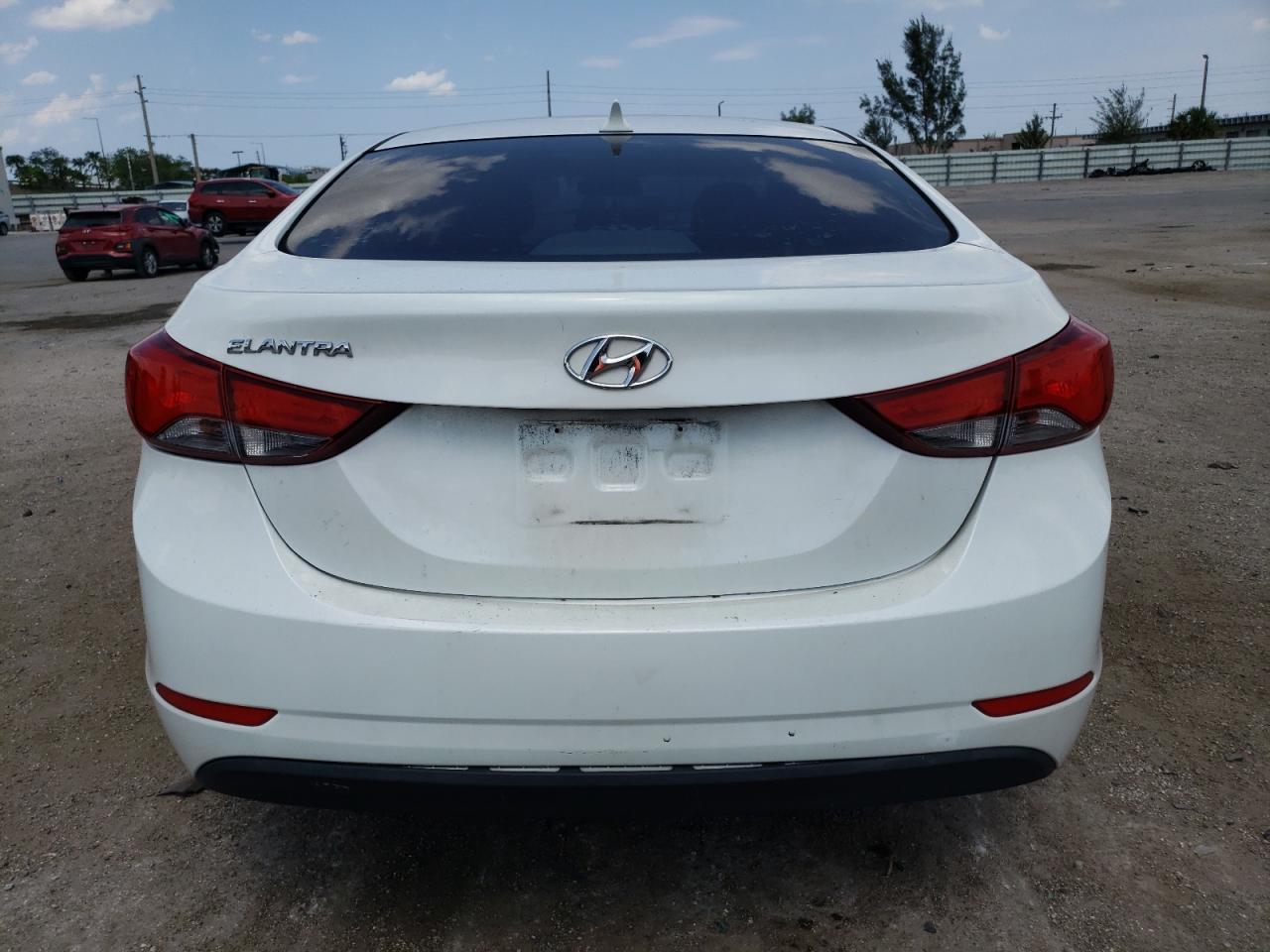 Photo 5 VIN: 5NPDH4AE9EH527704 - HYUNDAI ELANTRA 