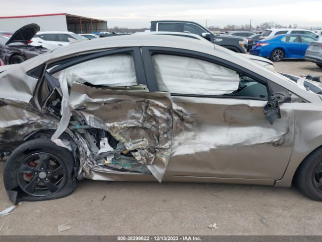 Photo 5 VIN: 5NPDH4AE9EH530909 - HYUNDAI ELANTRA 