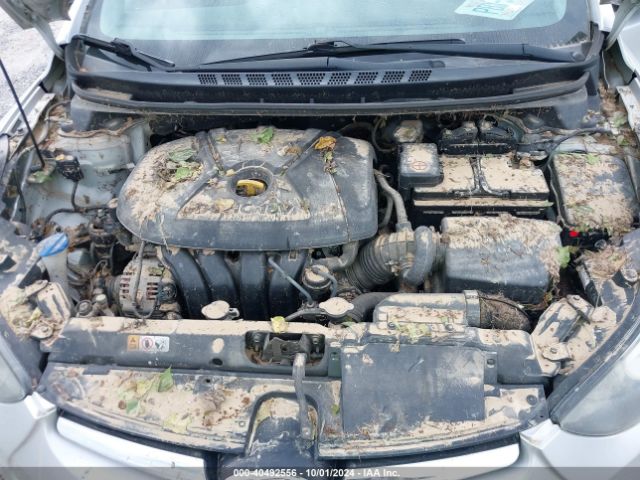 Photo 9 VIN: 5NPDH4AE9FH551518 - HYUNDAI ELANTRA 