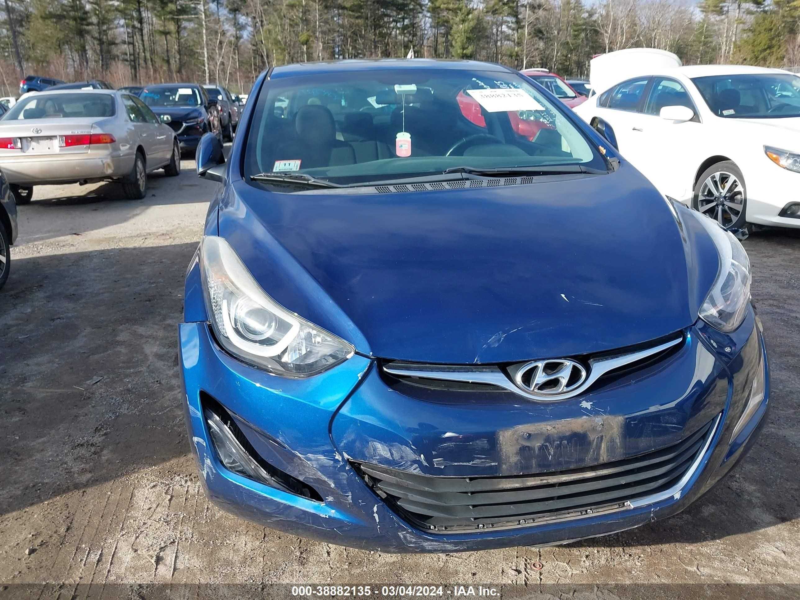 Photo 12 VIN: 5NPDH4AE9FH554662 - HYUNDAI ELANTRA 