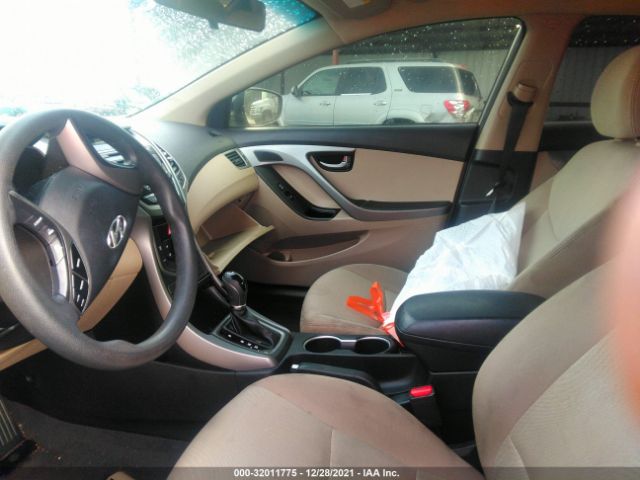 Photo 4 VIN: 5NPDH4AE9FH556363 - HYUNDAI ELANTRA 