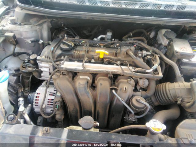 Photo 9 VIN: 5NPDH4AE9FH556363 - HYUNDAI ELANTRA 