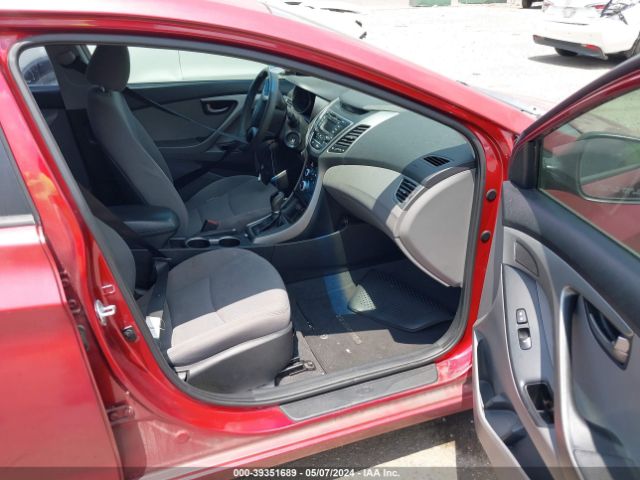 Photo 4 VIN: 5NPDH4AE9FH556847 - HYUNDAI ELANTRA 