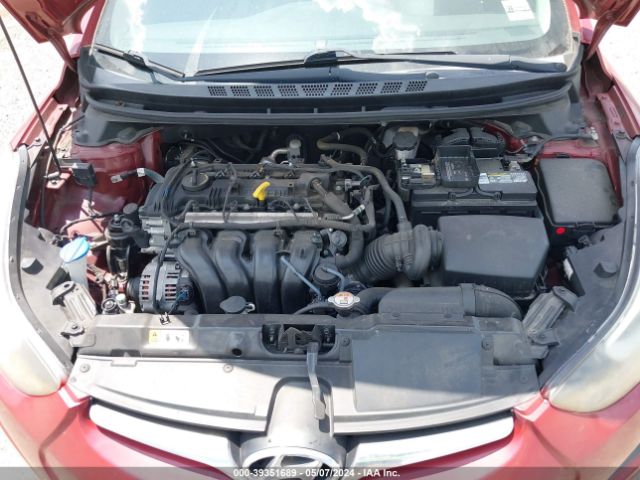 Photo 9 VIN: 5NPDH4AE9FH556847 - HYUNDAI ELANTRA 