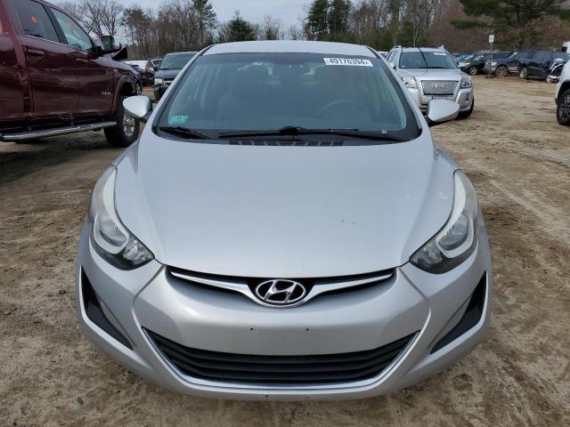 Photo 4 VIN: 5NPDH4AE9FH562972 - HYUNDAI ELANTRA 