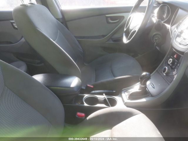 Photo 4 VIN: 5NPDH4AE9FH568660 - HYUNDAI ELANTRA 