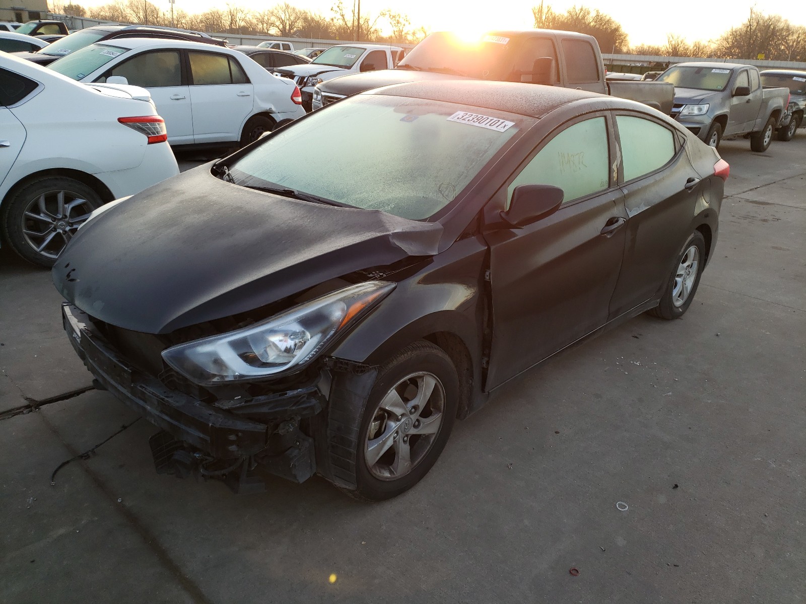 Photo 1 VIN: 5NPDH4AE9FH569386 - HYUNDAI ELANTRA SE 