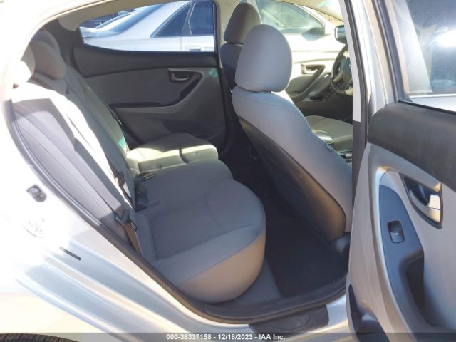 Photo 7 VIN: 5NPDH4AE9FH579562 - HYUNDAI ELANTRA 