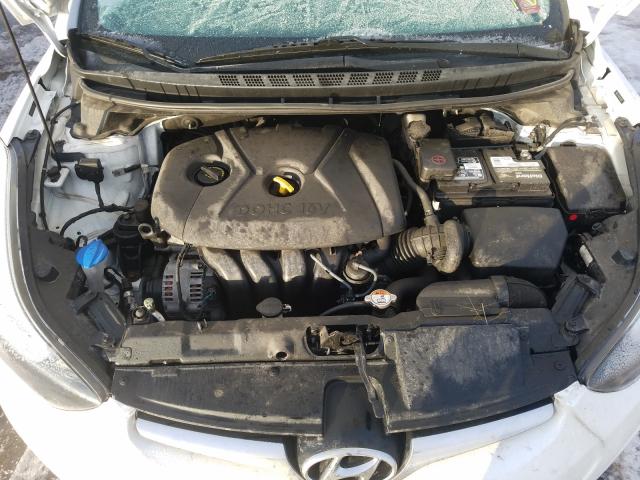 Photo 6 VIN: 5NPDH4AE9FH585071 - HYUNDAI ELANTRA SE 