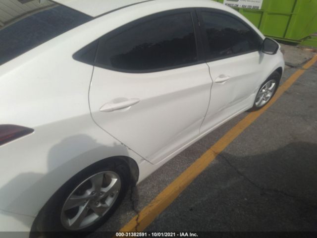 Photo 5 VIN: 5NPDH4AE9FH591677 - HYUNDAI ELANTRA 